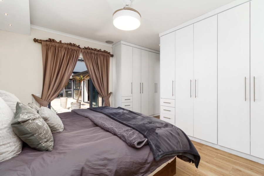 4 Bedroom Property for Sale in Bergsig Western Cape